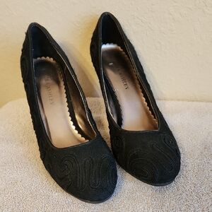 Laura Ashley Black Textured Heels